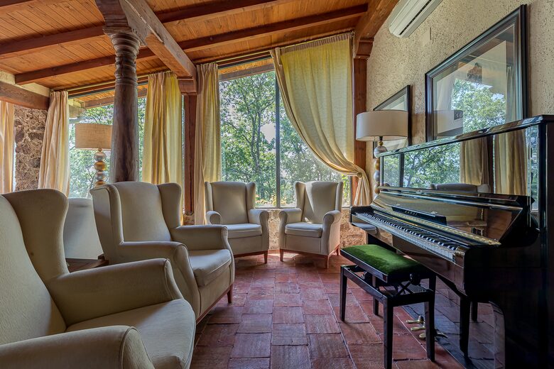 Rustic Elegance in the Heart of Extremadura - Cuacos de Yuste, Spain