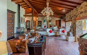 Rustic Elegance in the Heart of Extremadura - Cuacos de Yuste, Spain