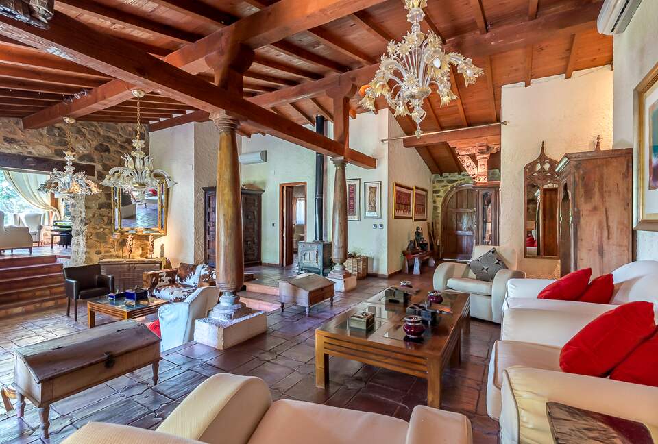 Rustic Elegance in the Heart of Extremadura - Cuacos de Yuste, Spain