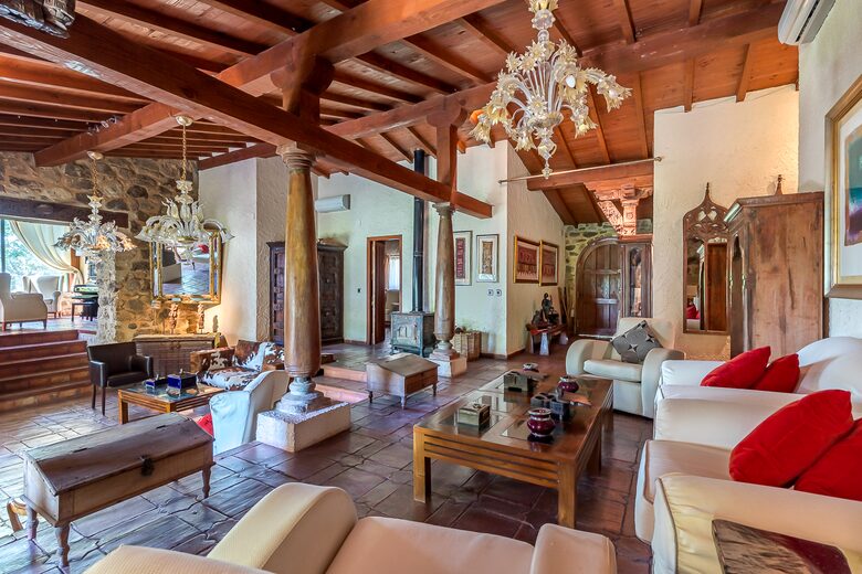 Rustic Elegance in the Heart of Extremadura - Cuacos de Yuste, Spain