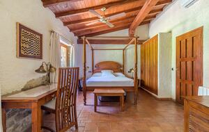 Rustic Elegance in the Heart of Extremadura - Cuacos de Yuste, Spain