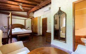 Rustic Elegance in the Heart of Extremadura - Cuacos de Yuste, Spain