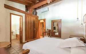 Rustic Elegance in the Heart of Extremadura - Cuacos de Yuste, Spain