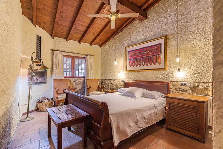 Rustic Elegance in the Heart of Extremadura - Cuacos de Yuste, Spain