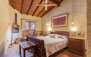 Rustic Elegance in the Heart of Extremadura - Cuacos de Yuste, Spain