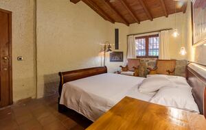 Rustic Elegance in the Heart of Extremadura - Cuacos de Yuste, Spain