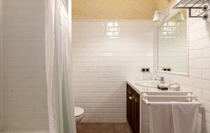 Rustic Elegance in the Heart of Extremadura - Cuacos de Yuste, Spain