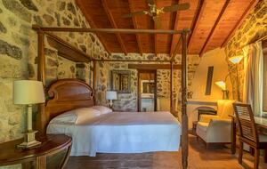 Rustic Elegance in the Heart of Extremadura - Cuacos de Yuste, Spain