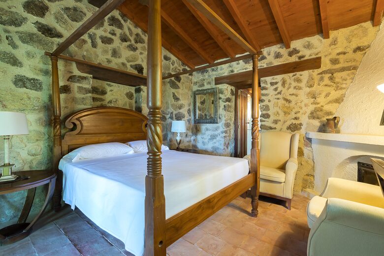 Rustic Elegance in the Heart of Extremadura - Cuacos de Yuste, Spain