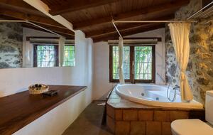 Rustic Elegance in the Heart of Extremadura - Cuacos de Yuste, Spain