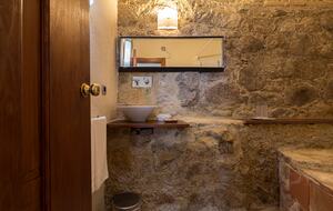 Rustic Elegance in the Heart of Extremadura - Cuacos de Yuste, Spain