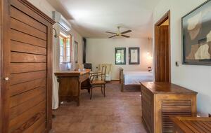 Rustic Elegance in the Heart of Extremadura - Cuacos de Yuste, Spain