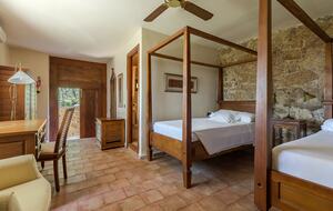 Rustic Elegance in the Heart of Extremadura - Cuacos de Yuste, Spain