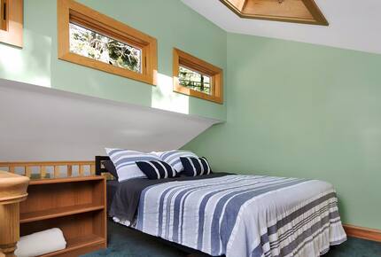 Waterfront Maine Escape with Private Dock & Panoramic Views - West Boothbay Harbor, Maine