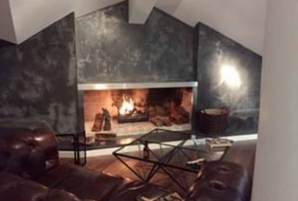 Refined Family Estate Near Ericeira’s Surf & Heritage - Carvoeira, Portugal