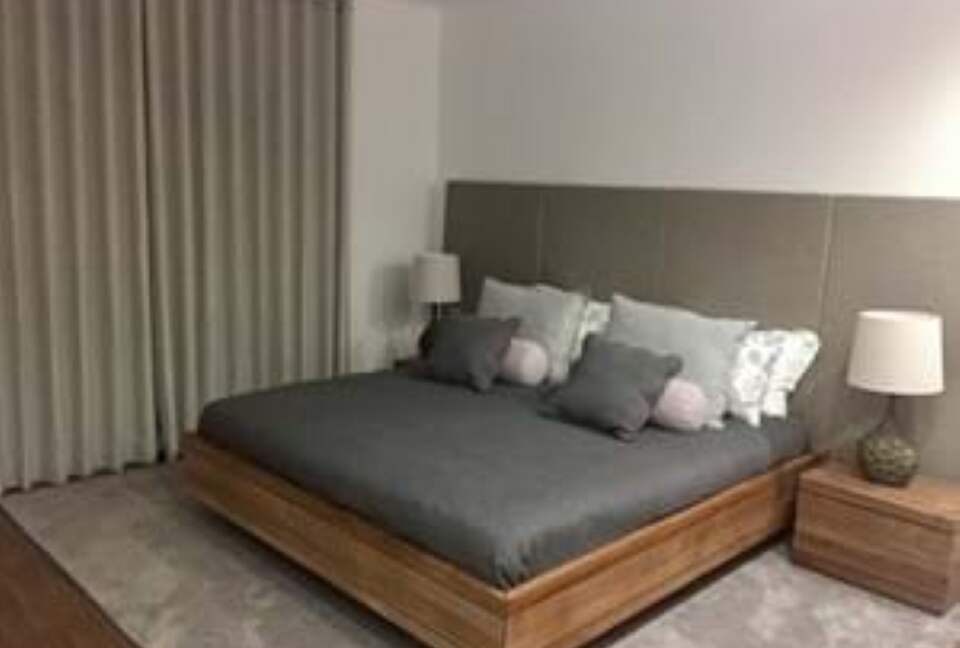 Refined Family Estate Near Ericeira’s Surf & Heritage - Carvoeira, Portugal