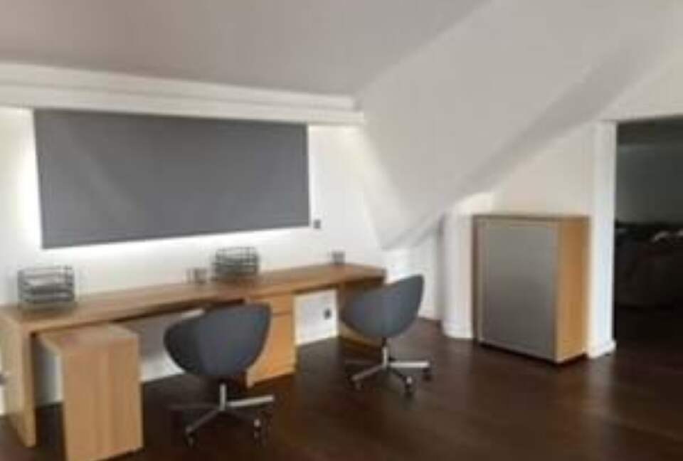 Refined Family Estate Near Ericeira’s Surf & Heritage - Carvoeira, Portugal