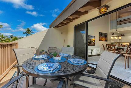 Island Living Steps from Kamaole Beach III - Kihei, Hawaii