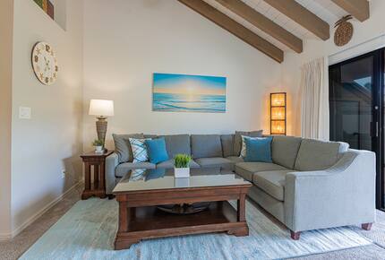 Island Living Steps from Kamaole Beach III - Kihei, Hawaii