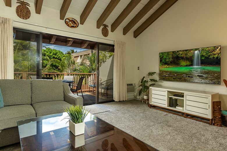 Island Living Steps from Kamaole Beach III - Kihei, Hawaii