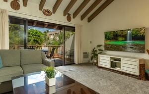 Island Living Steps from Kamaole Beach III - Kihei, Hawaii