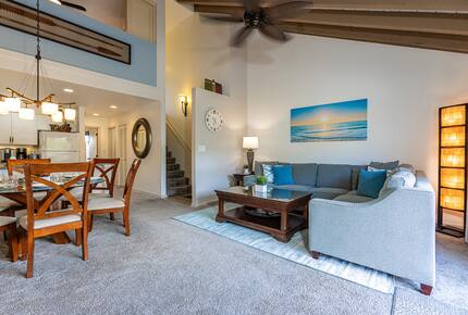 Island Living Steps from Kamaole Beach III - Kihei, Hawaii