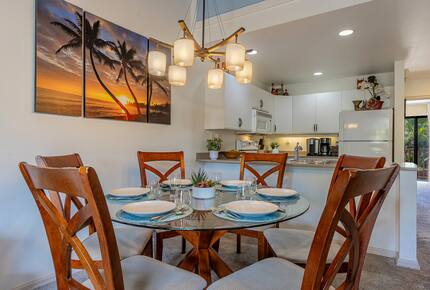 Island Living Steps from Kamaole Beach III - Kihei, Hawaii