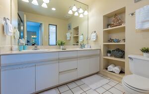 Island Living Steps from Kamaole Beach III - Kihei, Hawaii