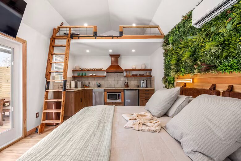 Luxury Tiny Home Escape Near Wimberley Winery - Wimberly, Texas