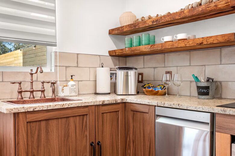 Luxury Tiny Home Escape Near Wimberley Winery - Wimberly, Texas