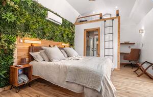 Luxury Tiny Home Escape Near Wimberley Winery - Wimberly, Texas