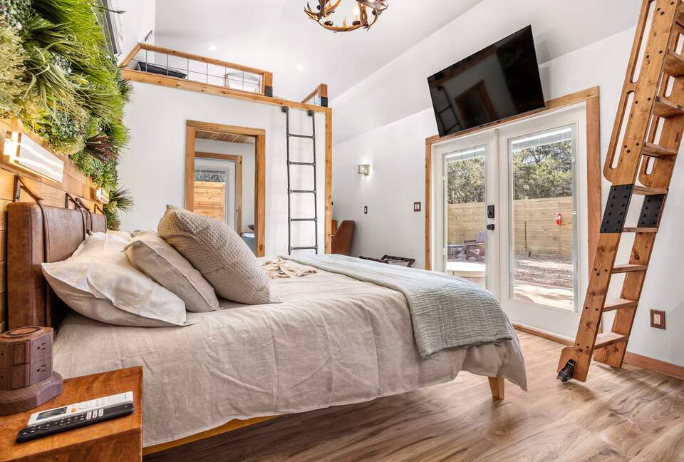 Luxury Tiny Home Escape Near Wimberley Winery - Wimberly, Texas