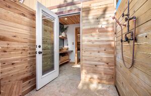 Luxury Tiny Home Escape Near Wimberley Winery - Wimberly, Texas