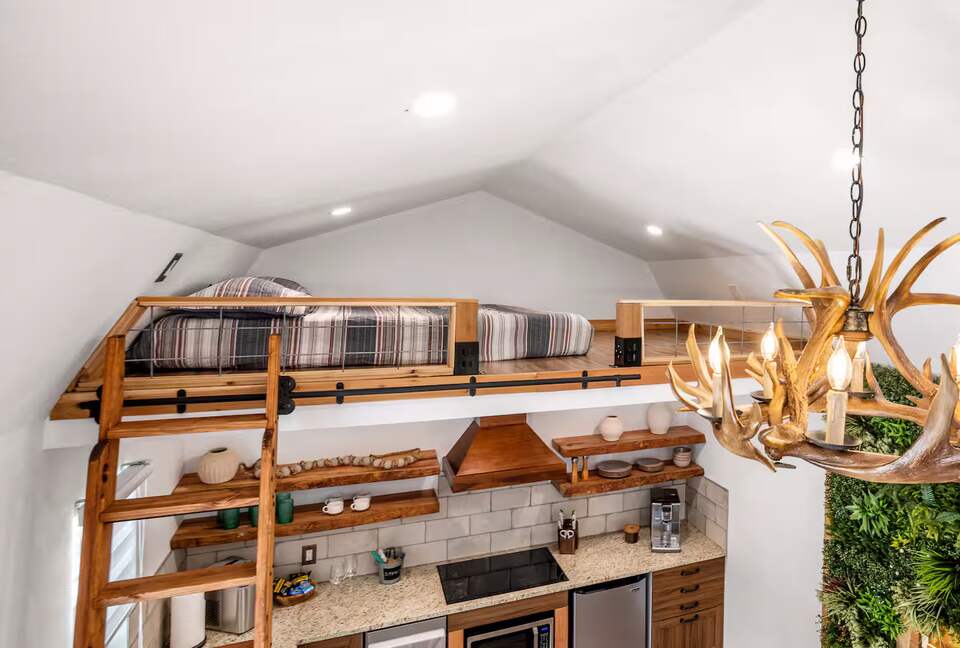 Luxury Tiny Home Escape Near Wimberley Winery - Wimberly, Texas