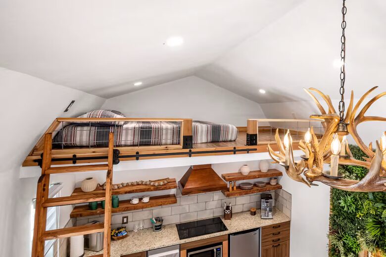 Luxury Tiny Home Escape Near Wimberley Winery - Wimberly, Texas