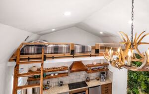 Luxury Tiny Home Escape Near Wimberley Winery - Wimberly, Texas