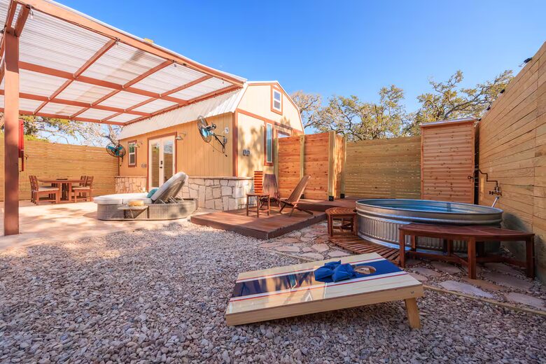 Luxury Tiny Home Escape Near Wimberley Winery - Wimberly, Texas