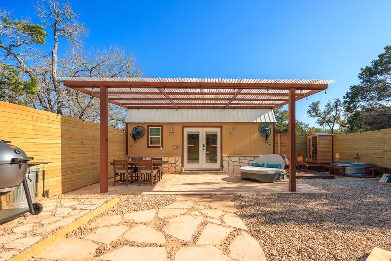 Luxury Tiny Home Escape Near Wimberley Winery - Wimberly, Texas