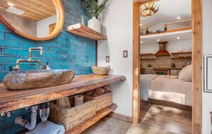 Luxury Tiny Home Escape Near Wimberley Winery - Wimberly, Texas