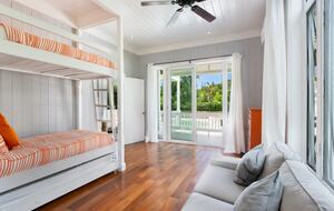 Steps from French Leave Beach | Spacious Luxury in Governor’s Harbour - Governor's Harbour, Bahamas