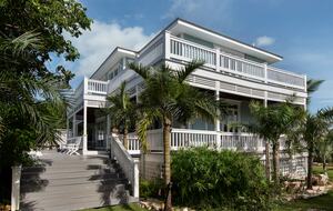 Steps from French Leave Beach | Spacious Luxury in Governor’s Harbour - Governor's Harbour, Bahamas