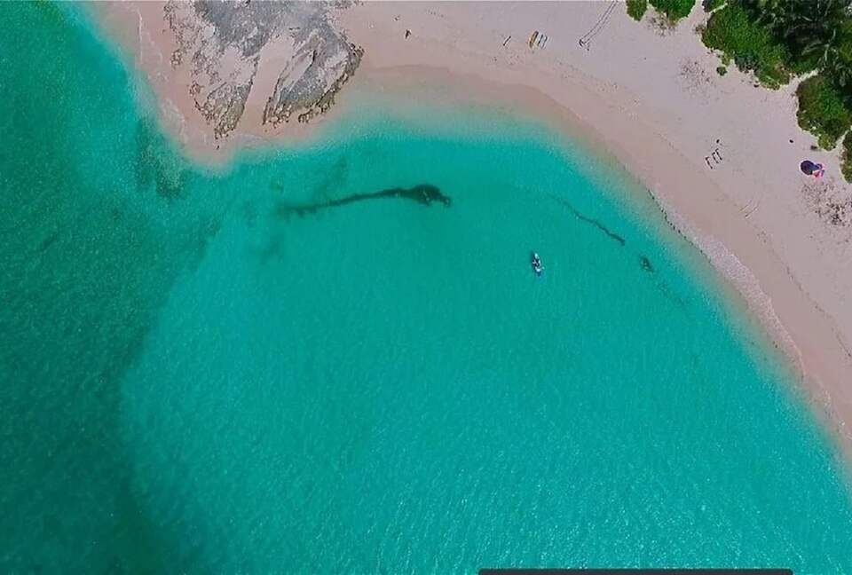 Steps from French Leave Beach | Spacious Luxury in Governor’s Harbour - Governor's Harbour, Bahamas