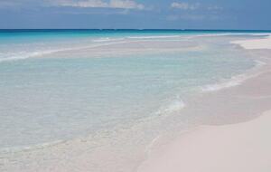 Steps from French Leave Beach | Spacious Luxury in Governor’s Harbour - Governor's Harbour, Bahamas
