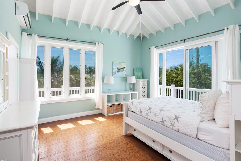 Steps from French Leave Beach | Spacious Luxury in Governor’s Harbour - Governor's Harbour, Bahamas
