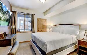 Luxury Escape in the Heart of Winter Park - Winter Park, Colorado