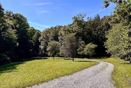 Secluded Blue Ridge Cabin with Hot Tub & Firepit - Blue Ridge, Georgia