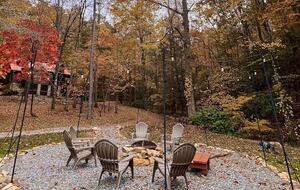 Secluded Blue Ridge Cabin with Hot Tub & Firepit - Blue Ridge, Georgia