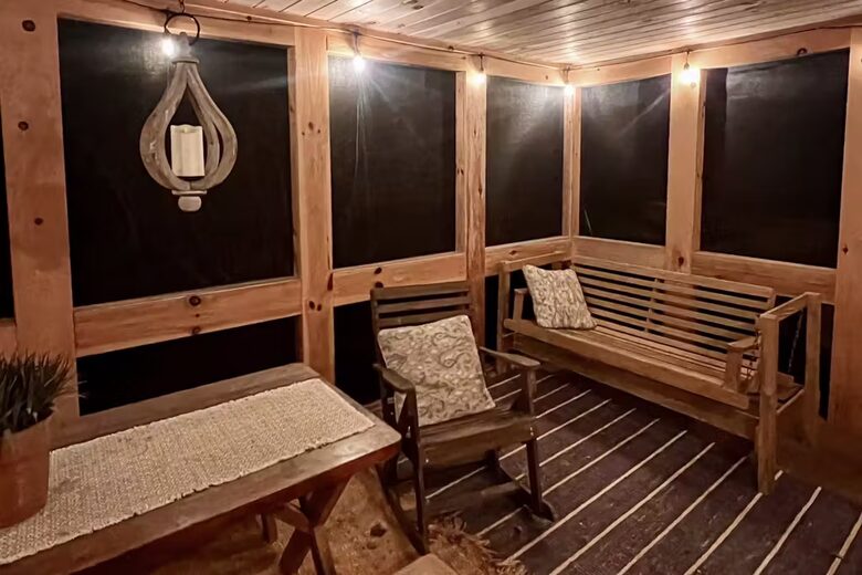 Secluded Blue Ridge Cabin with Hot Tub & Firepit - Blue Ridge, Georgia