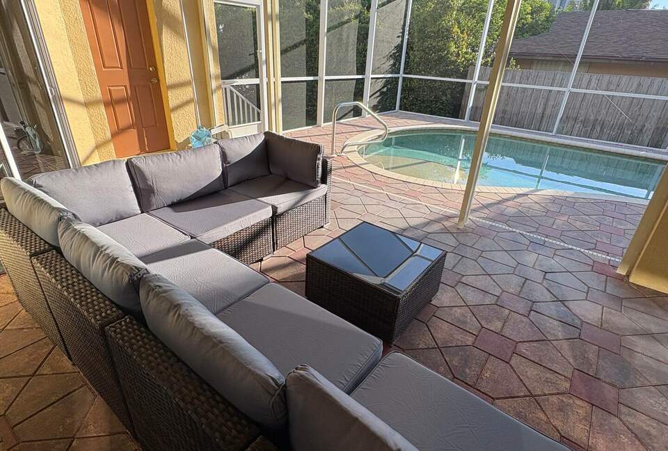 Spacious Marco Island Retreat Steps from Beaches & Shops - Marco Island, Florida