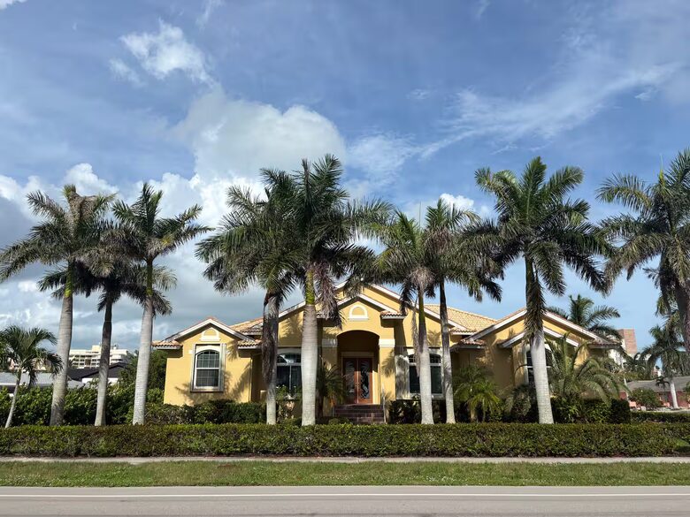 Spacious Marco Island Retreat Steps from Beaches & Shops - Marco Island, Florida